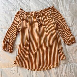 H&M off the shoulder striped blouse. Size small. Perfect condition.